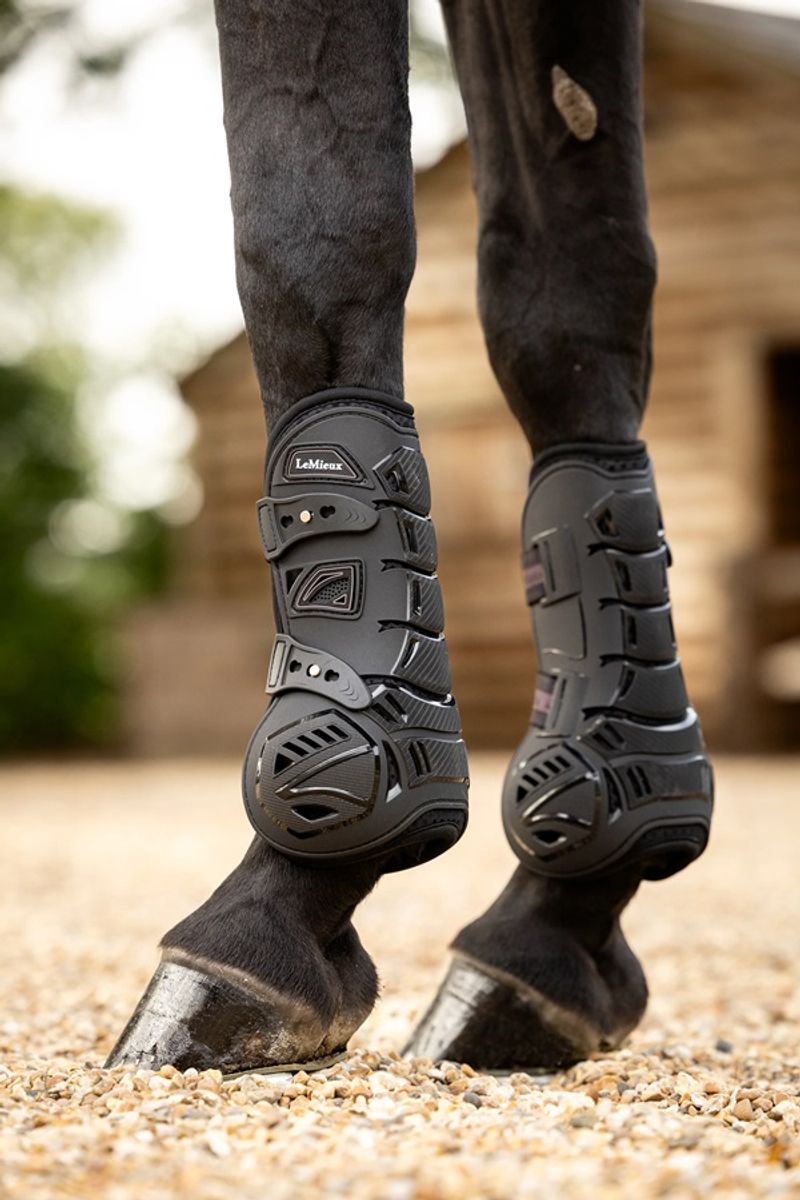 LM Motion Cool Tendon Boot