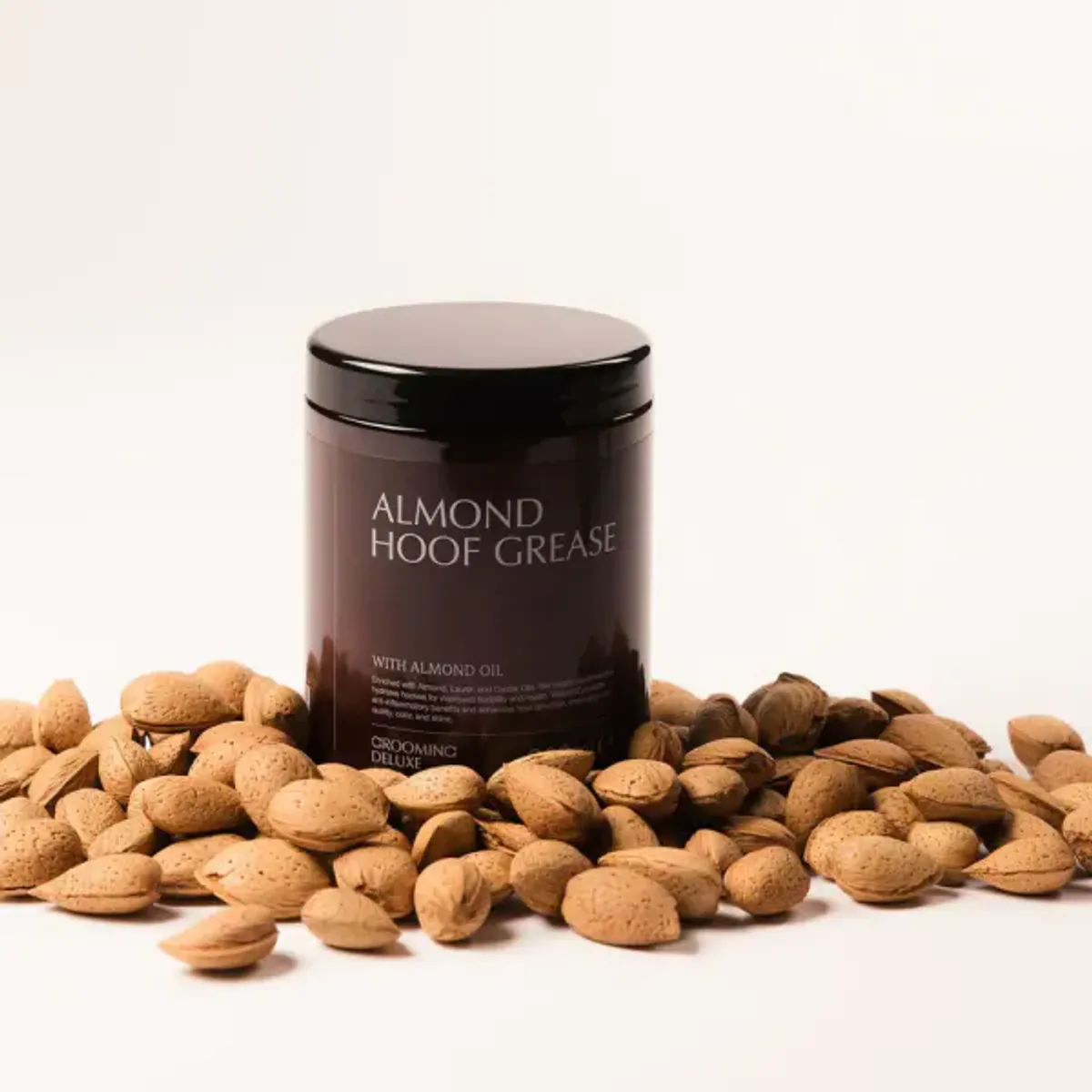 Grooming Deluxe Almond Hoof Grease - 900ml