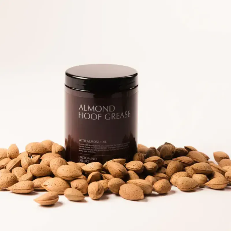 Grooming Deluxe Almond Hoof Grease - 900ml
